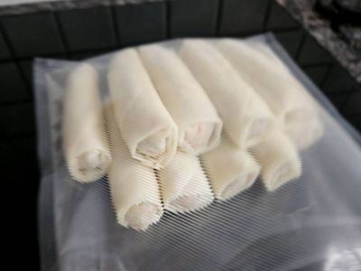 Zum Aufbewahren eingeschweiste Gemüse Frühlingsrollen von Thai Bites